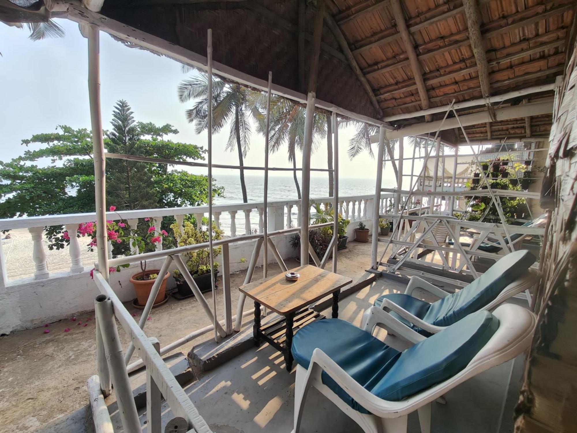 This Is It Beachfront - Rooms, Cafe & Events Arambol Exterior foto
