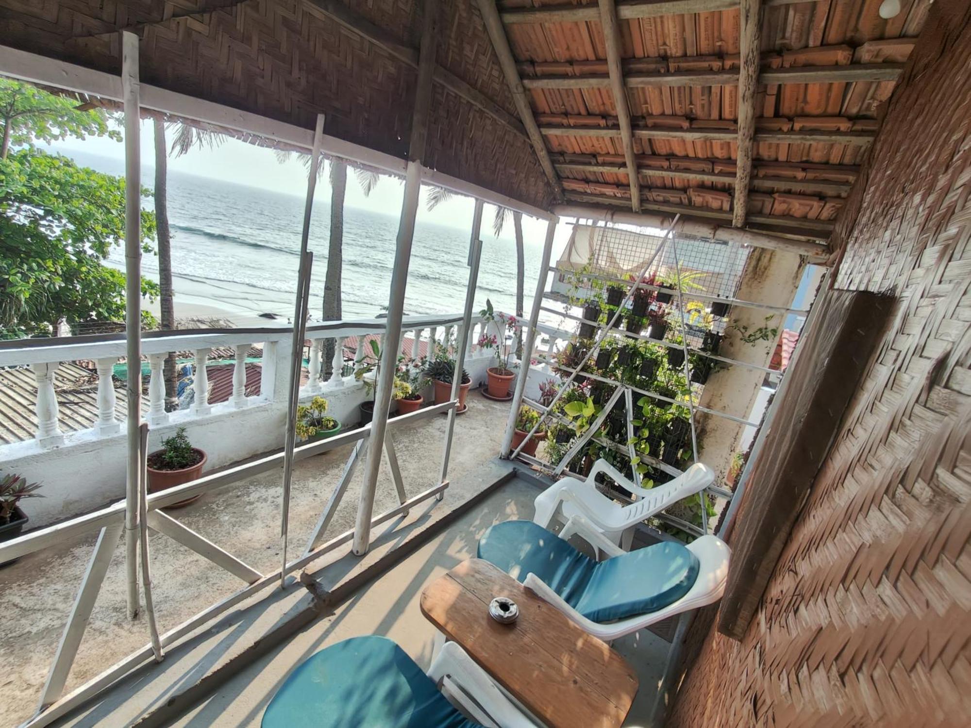 This Is It Beachfront - Rooms, Cafe & Events Arambol Exterior foto