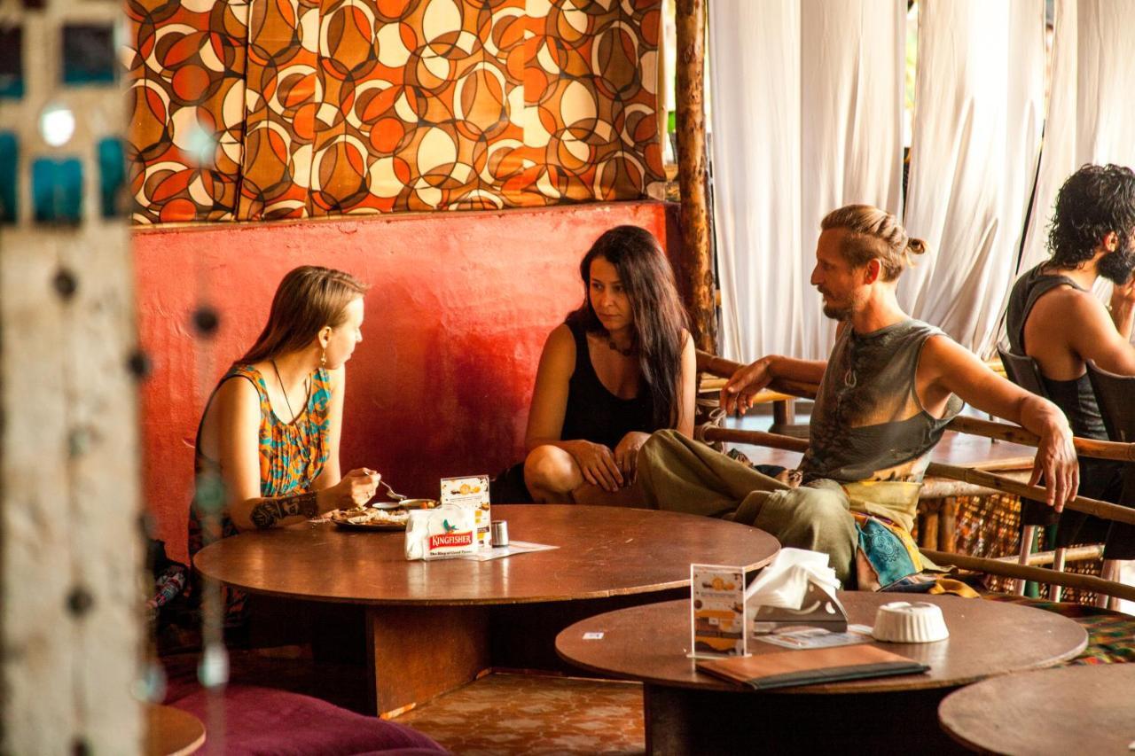This Is It Beachfront - Rooms, Cafe & Events Arambol Exterior foto